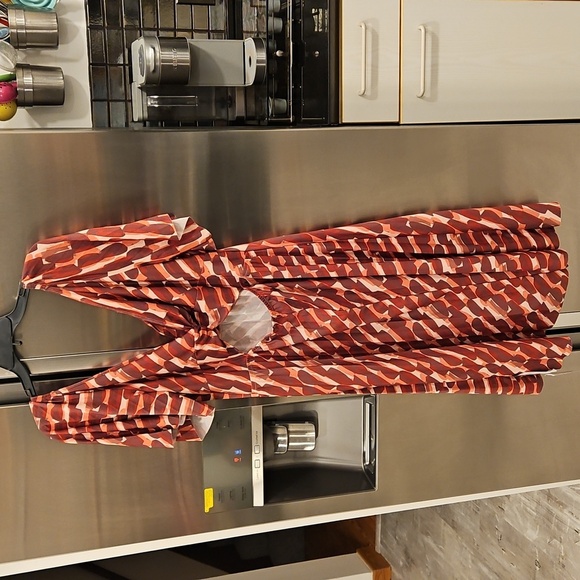 ASOS Design Curve Pleated Twist Back Cap Sleeve Midi Dress Abstract Print 20 NWT - Picture 10 of 16